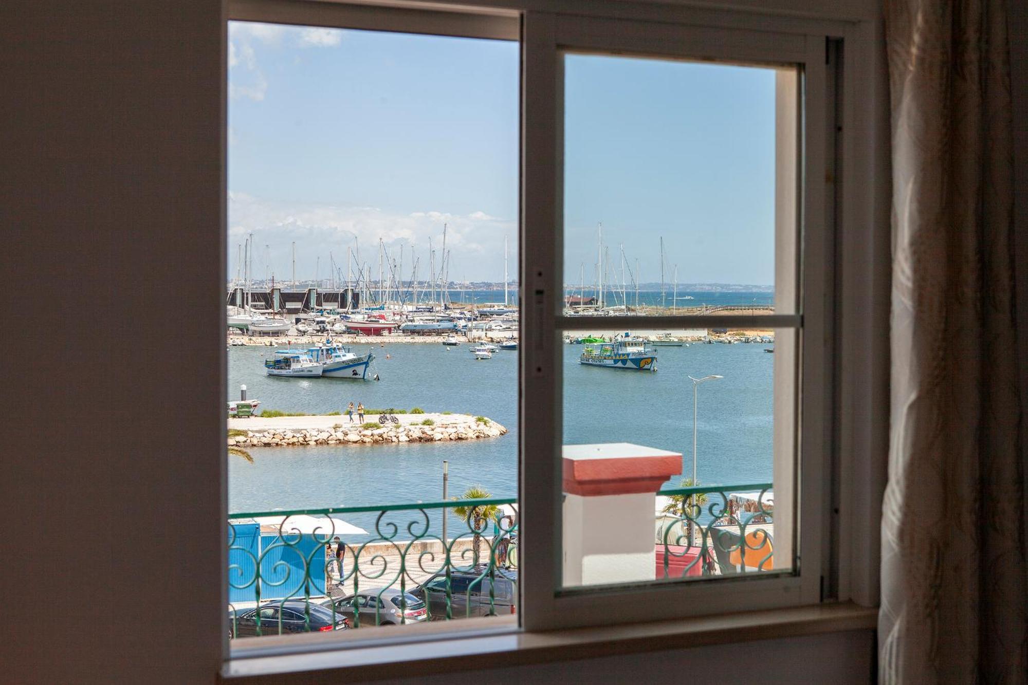 לאגוּ‏ש B37 - City Central Door Apartment מראה חיצוני תמונה